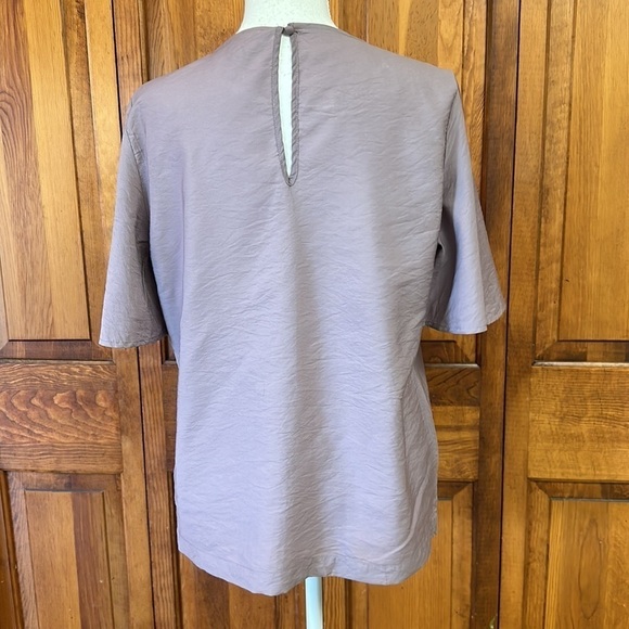 A New Day Light Mauve Plum Rayon/Nylon Crinkle Flutter Sleeve Keyhole Back Top L - Picture 4 of 11